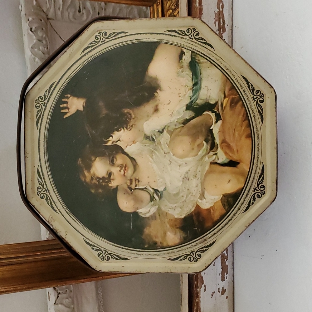Vintage Sunshine Biscuit Inc. Cookie Tin with 2 Young Girls on Front